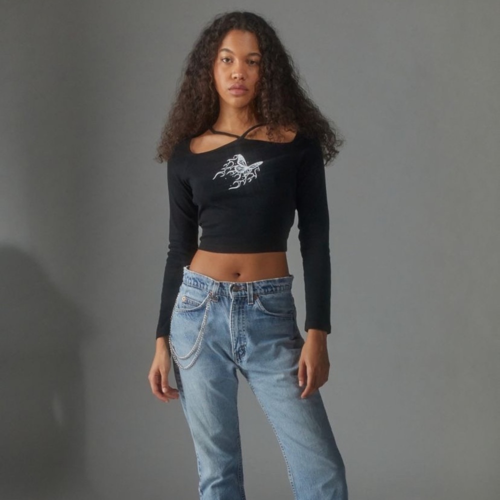 Urban Outfitters Diamante Flaming Cutout Tee NWT Size S - Picture 4 of 8